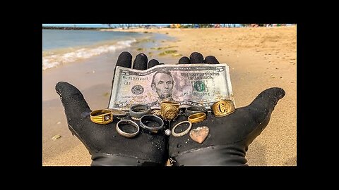 I Found 9 Wedding Rings Underwater in the Ocean While Metal Detecting! $10,000+ (Returned to Owner)