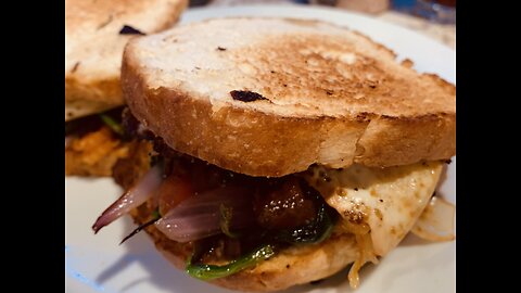 One Of My Favorite Breakfast sandwich! Kimchi Egg Breakfast Sandwich With Spinach, Onion, Tomato