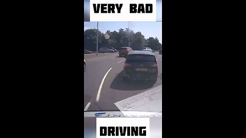 Very bad driving 🤬