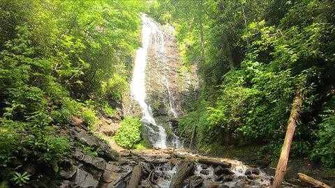 Short hike to an awesome waterfall in the Great Smoky Mountains - Mingo Falls in Cherokee, NC