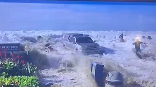 Devastating California Waves Sends People Running, Flooding Towns