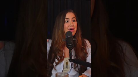 Watch the full podcast with Codie Sanchez! 🔥 #financialfreedom #podcastclips #moneymindset