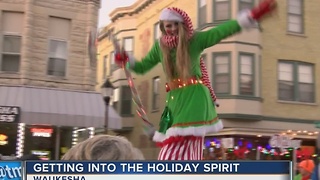 Waukesha ushers in Christmas season with annual parade