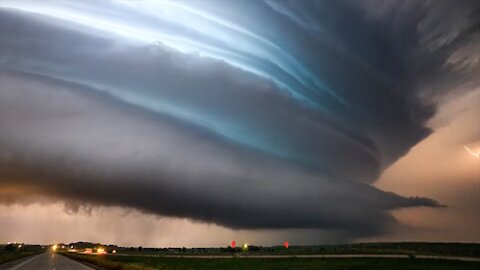 Most Beautiful Storm Ever Filmed & Turned Into GIFs