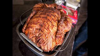 5 FAILPROOF steps to bacon-wrap your turkey - ABC15 Digital