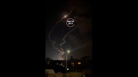 Iran 🇮🇷 has begun to hit targets in Israel 🇮🇱