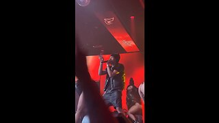 Lil Baby performs Drip Too Hard