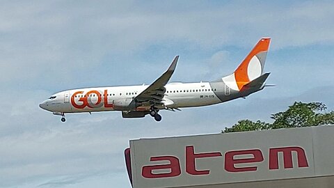 Boeing 737-800 PR-GTE vindo de Santarém para Manaus