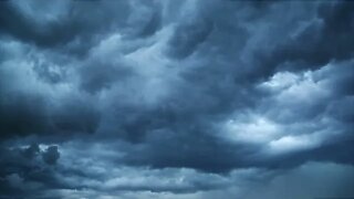 Texas Storm Clouds Moving In - Close Lightening & Thunder Scare Horses