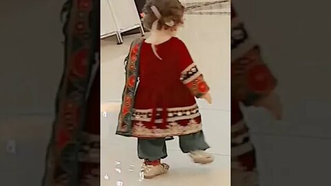 dancing a beautiful and cute Afghani baby girl with traditional dress 👌 👏 😘😘😚😚😍😍