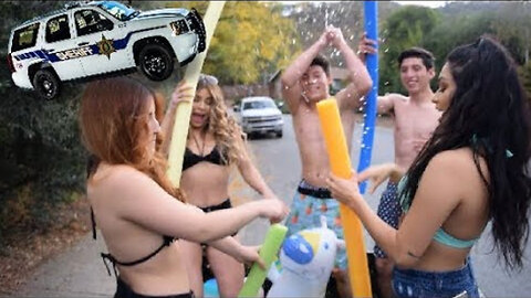MOBILE HOT TUB WITH HOT GIRLS!!! (COPS PULL US OVER)
