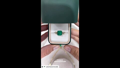 Victorian era 4.58tcw 18K Three Stone AAA top Emerald & Old Euro Diamond vintage Ring