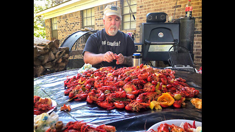 LA Crawfish Boil | Redneck Style