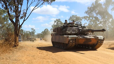 1AD soldiers conduct drivers training in Australian tanks