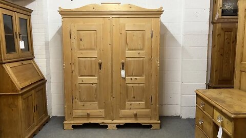 Large Antique Pine Wardrobe (Separates Into 2 For Delivery) (Z0605F) @PinefindersCoUk