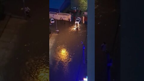 Flooding | Rainy Season 🌧 Penh Cambodia 🇰🇭 #shorts #cambodia #phnompenh #expat #digitalnomads