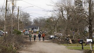 Bowling Green Community Unites After Kentucky Tornado
