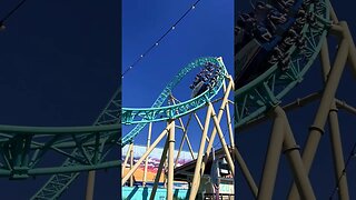 HangTime at Knott’s Berry Farm #knottsberryfarm #hangtime #coaster