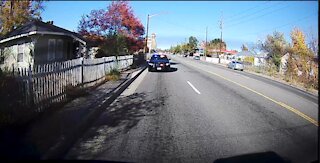 Crazy Biker Speeds Down Turn Lane, Cops Give Up Chase