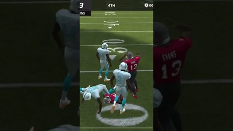 Buccaneers WR Antonio Brown (81) Pass Catch Gameplay - Madden NFL 22 Mobile Football