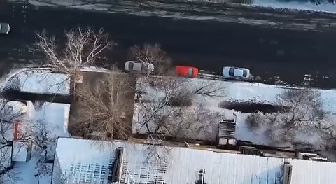 Ukrainian Drone Drops Explosion Over Russians in Donestk