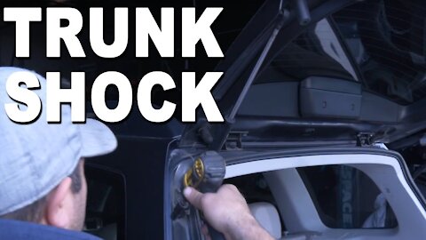 How to remove a trunk shock - 2010 Subaru Forester