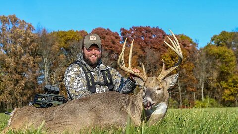 Halloween 10 - Bowhunting Whitetails | Team Radical