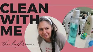 Clean with me - tidy up the bathroom