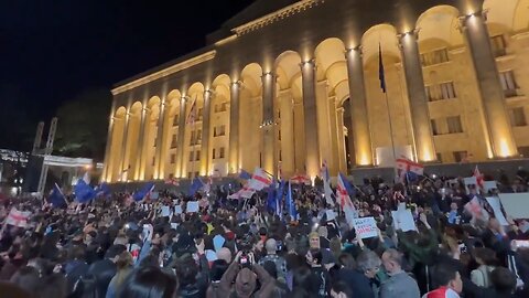 🇬🇪 Pro-EU protestors are gathering in Tbilisi, Georgia, right now.