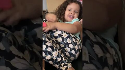 MEMEL apaixonada com seu NOVO PRIMO - Essa memel apronta agora#shorts #linda #bebe #viral