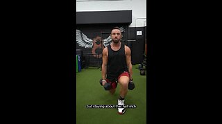 Dumbbell walking lunges with proper form is a crucial exercise for overall leg development 🔥⚔️💪🏻