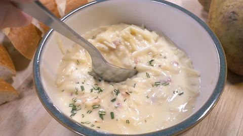 Slow cooker loaded baked potato soup