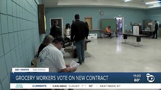 Grocery workers vote on new contract