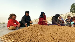 How to prepare Acorn flour and bake it - Iran village lifestyle