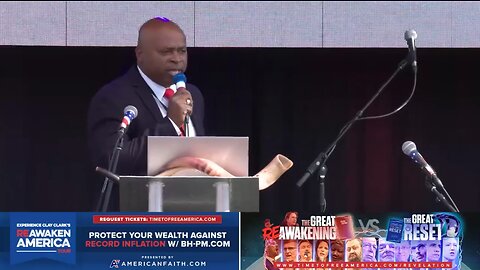 Pastor Leon Benjamin | “How Many Know We Are Not Going To Take This Lying Down?”