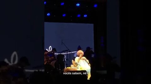 Cantora Alcione é vaiada após não declarar seu voto a Lula