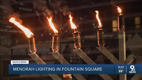 Cincinnati's Jewish community celebrates Hanukkah on Fountain Square
