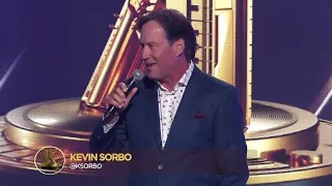 [LIVE] Kevin Sorbo at the stage of KLOVE FANS AWARD TBN