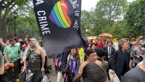 NYC drag marchers chant 'We're coming for your children'