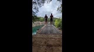 Cliffjumping down in Tennessee