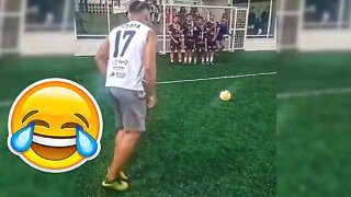 BEST SOCCER FOOTBALL VINES & TIKTOK'S 🤣 FAILS, SKILLS, GOALS