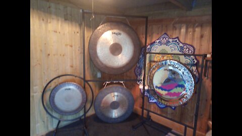 Awaken the Kundalini and heal the ten bodies. Meditation with the Gong