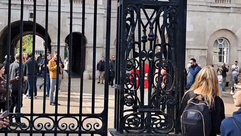 Check on the Guards the Reds #horseguardsparade