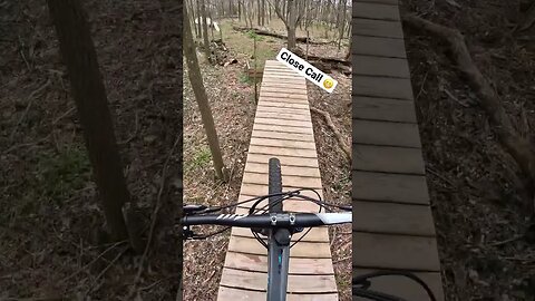 Close Call 😬 ..Follow for more bike stuff..#mtb#backyardtrail #bikecrash #closecall #bike