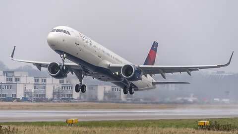 Suit By Delta Employees Says Lands' End Uniforms Are Making Them Sick