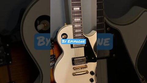 Les Paul battle: pick 1