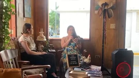 Presentación del libro "Sentimiento versátil" de Yamilex Carriegos | Entrevistada por Nory Malugin