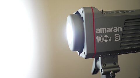 Amaran 100x S Bi-Color Light Review! Perfect for YouTubers?