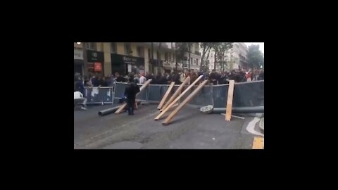 Breaking !!! Police retreating in France