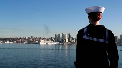 USS Abraham Lincoln (CVN 72) • Pulls out for Deployment • San Diego USA